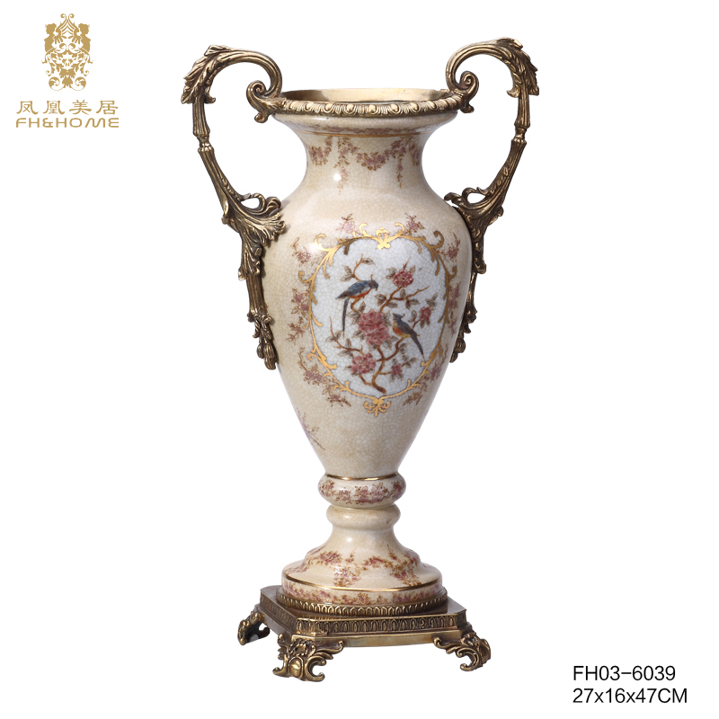    FH03-6039铜配瓷花瓶   