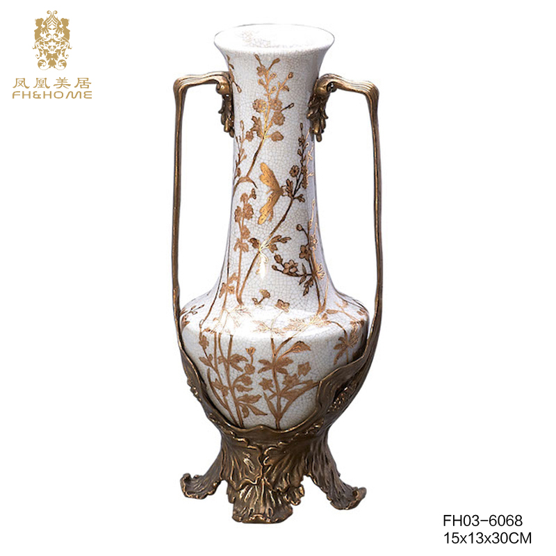    FH03-6068铜配瓷花瓶   