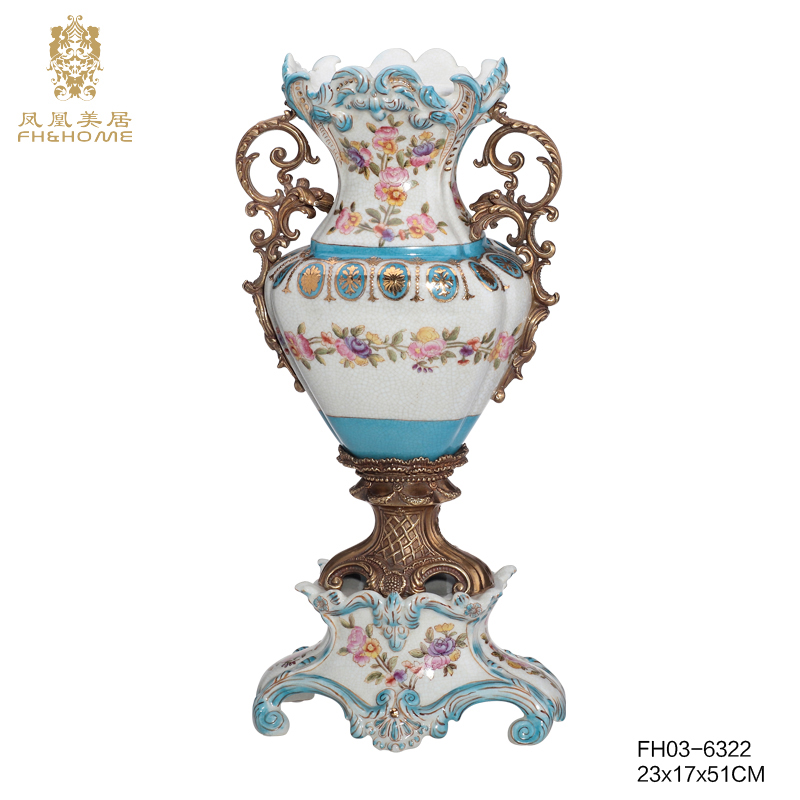    FH03-6322铜配瓷花瓶   