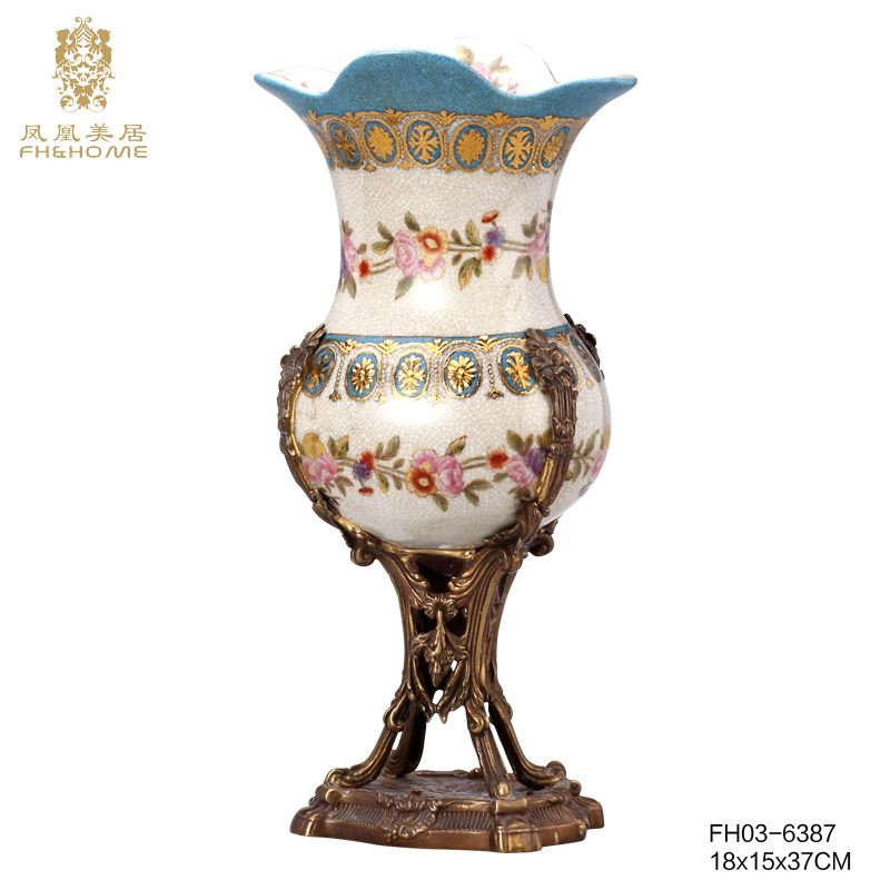    FH03-6387铜配瓷花瓶   