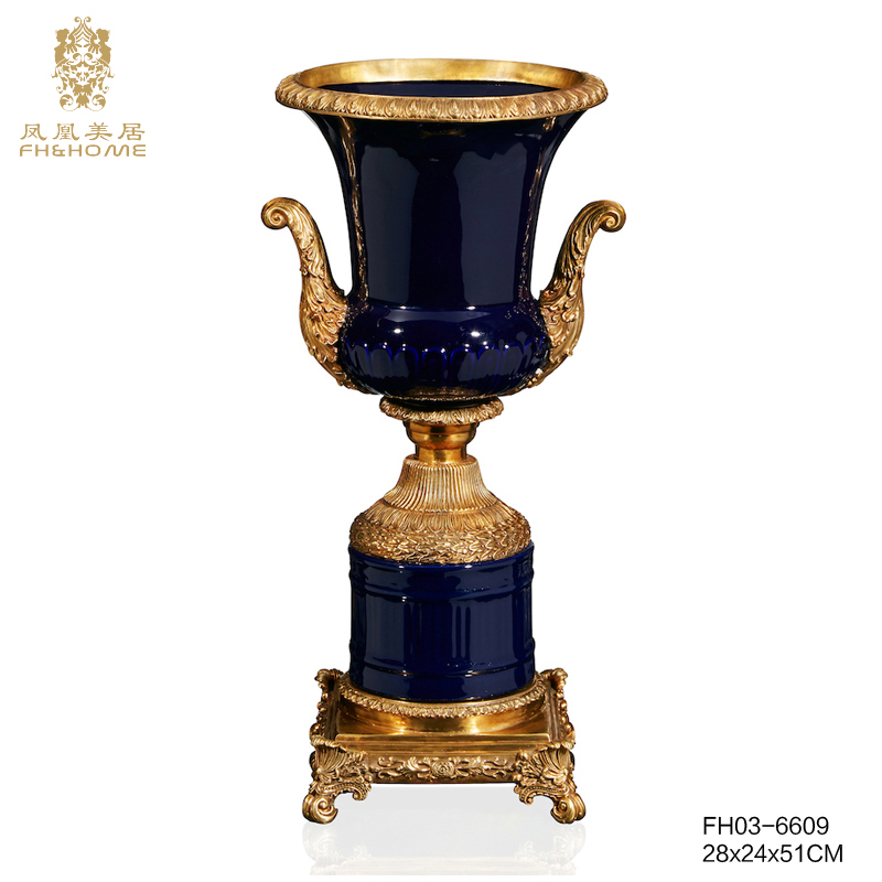    FH03-6609  铜配瓷花瓶   