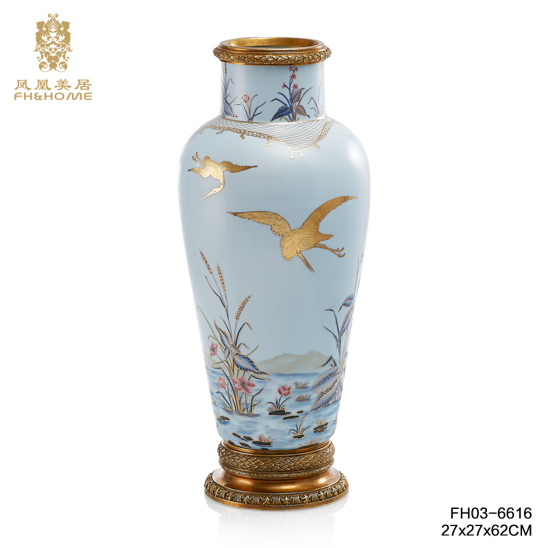   FH03-6616铜配瓷花瓶   