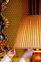 FH&HOME Orange Column Floor Lamp - Vintage Carved with Pleated Shade