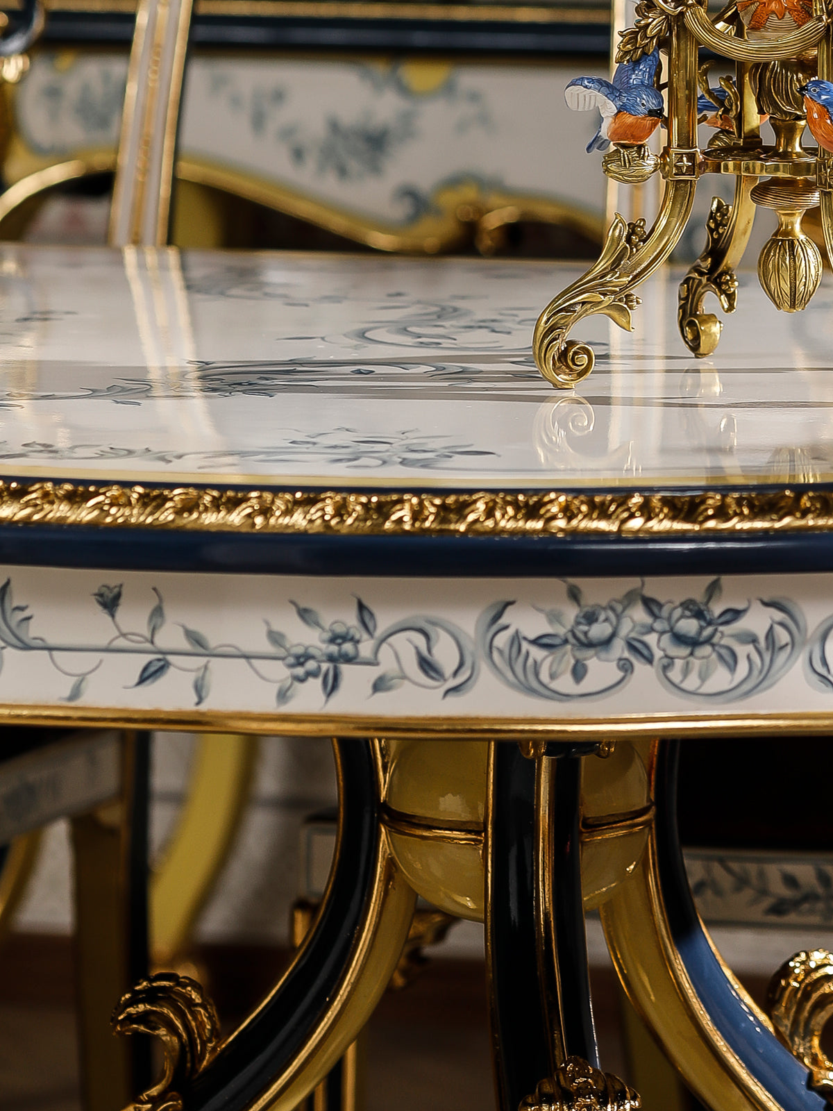 FH&HOME Luxury Elegant Blue & White Gloden Dining Table