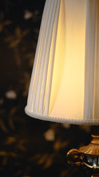 FH&HOME Classic Crystal Lamp - Elegant with Brass Base