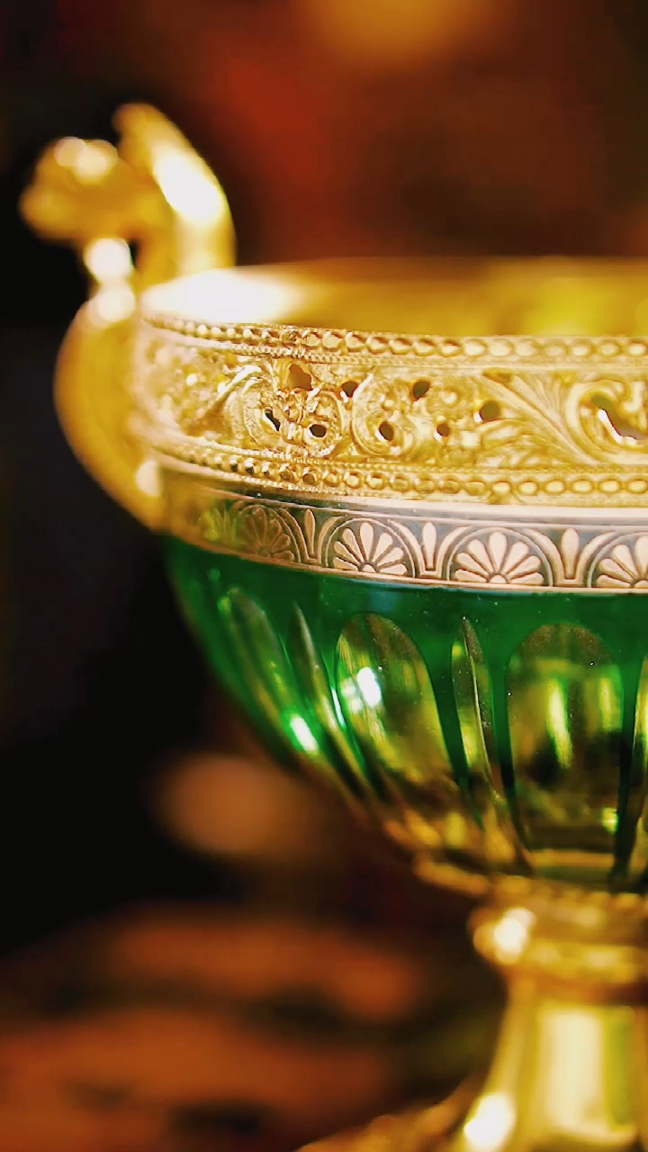 FH&HOME Aurora Glass Green Etched Royal Set - Baroque Style