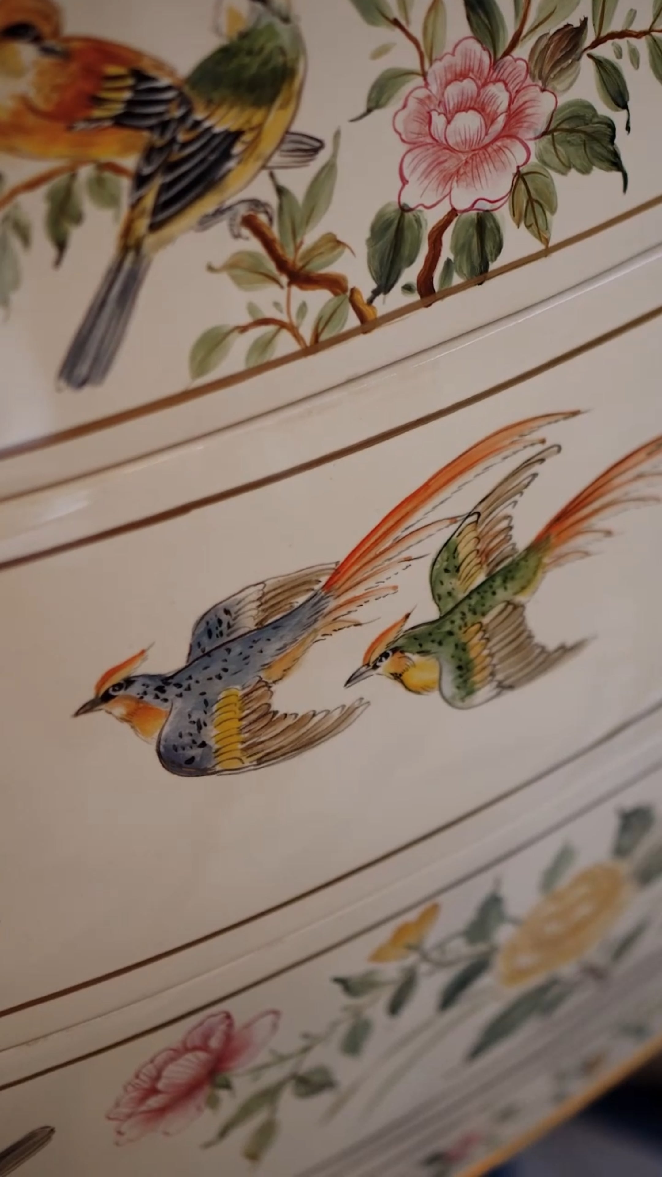 FH&HOME Rococo Revival Console Chest - Bird & Floral 3-Drawer Louis XV