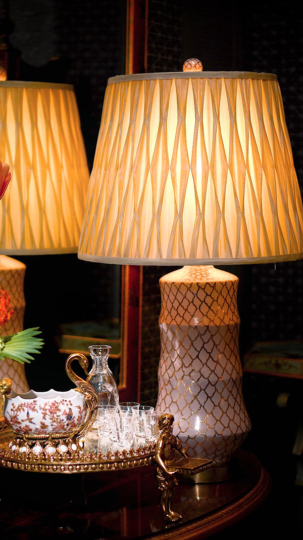 FH&HOME Porcelain Table Lamp - Modern Mermaid Scale with Gold Trim
