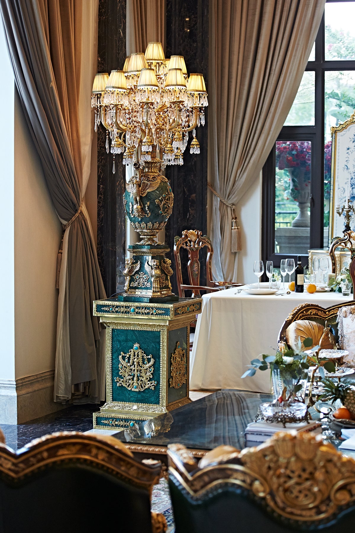 FH&HOME Turquoise Floor Lamp - Neo-Baroque Art Deco Majesty