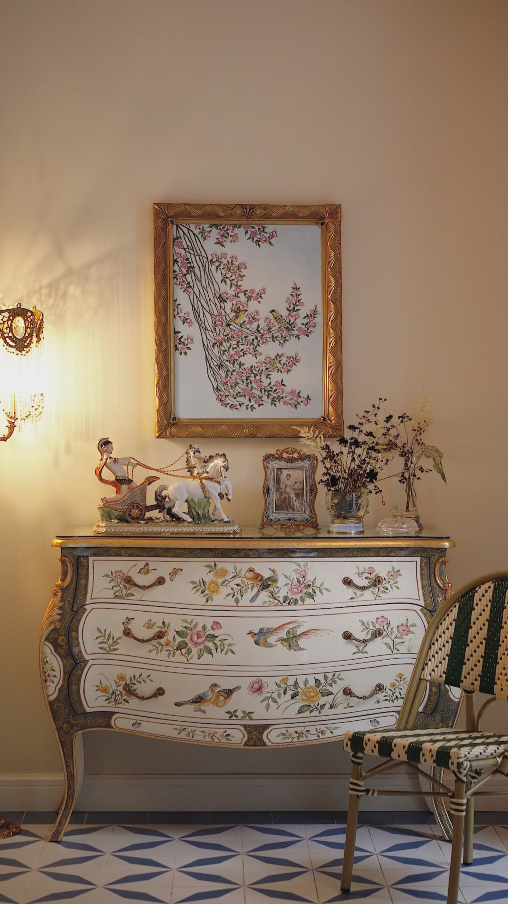 FH&HOME Rococo Revival Console Chest - Bird & Floral 3-Drawer Louis XV